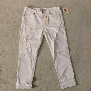 white distressed boyfriend jeans